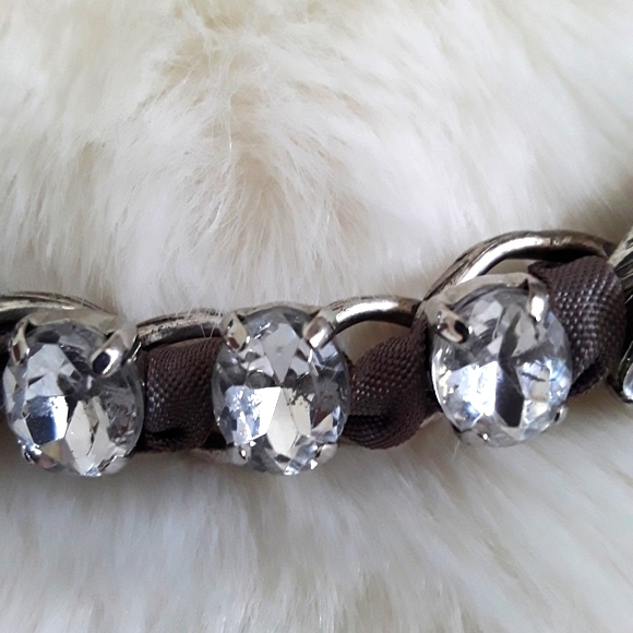 RHEINSTONES WITH RIBBON SILVER NECKLACE - Picture 6 of 8